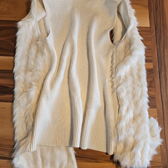 Cream Faux Fur Sleeveless jacket - Guess - Picture 3 of 8